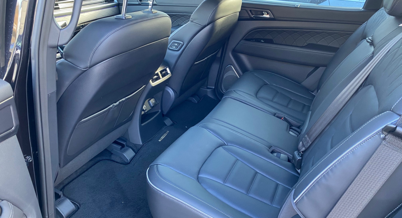 Rexton Black Edition