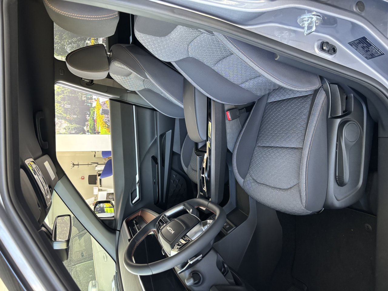 KGM TORRES Iron grey