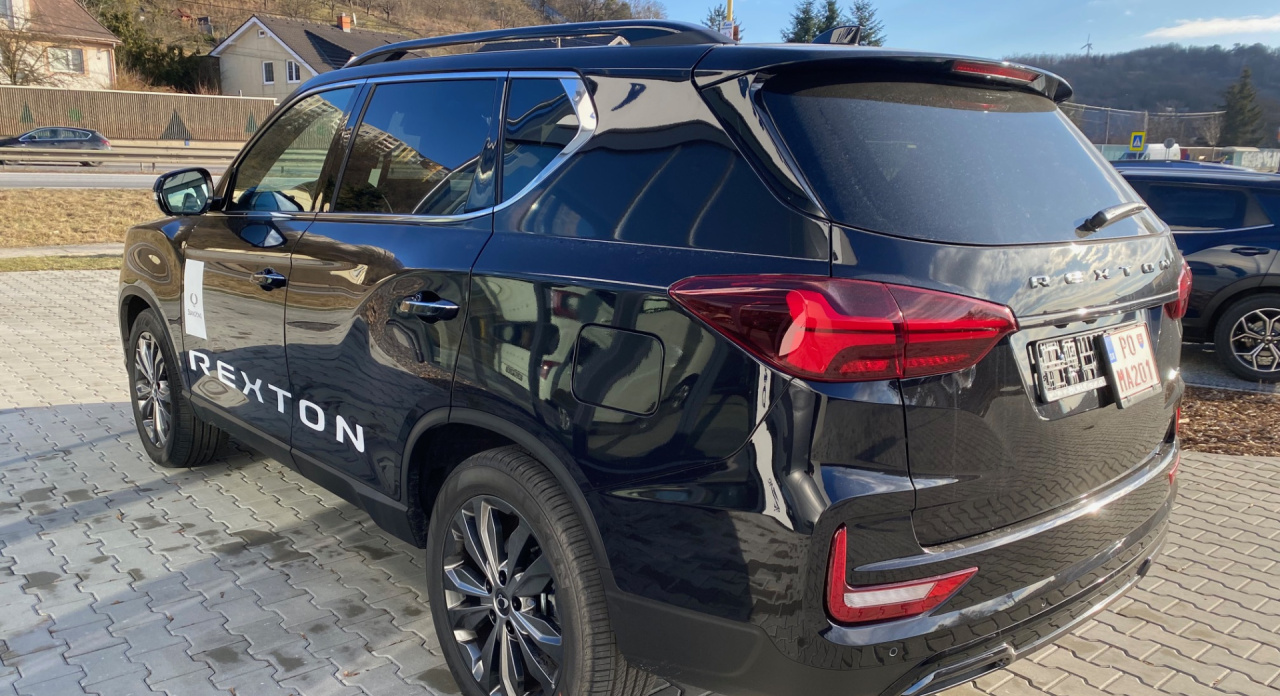 Rexton Black Edition